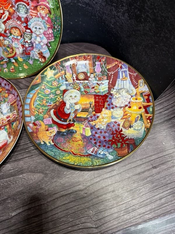 Set of 5 Franklin Mint Bill Bell Holiday Cats Collector Plates 8.25" Santa - Thumbnail 4