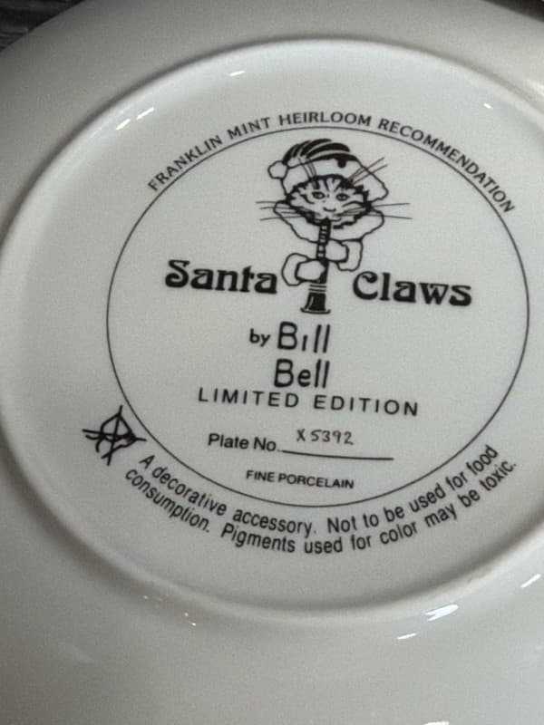 Set of 5 Franklin Mint Bill Bell Holiday Cats Collector Plates 8.25" Santa - Thumbnail 13