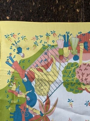 Vintage Scarf Head-wrap Made In Italy 21 X 23” Square Zoo Scene Families Lion - Thumbnail 7