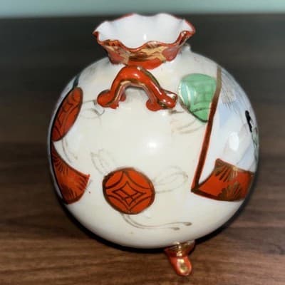KUTANI Round Footed Vase Japanese Geisha Ruffled Lip Pink Orange Floral Handles - Thumbnail 9