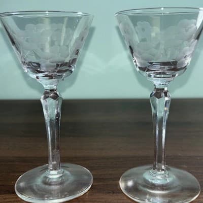 Vintage Corsage Etched Crystal Cordial Stemmed 5.75” Cocktail Glasses Set of 2