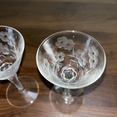 Vintage Corsage Etched Crystal Cordial Stemmed 5.75” Cocktail Glasses Set of 2 - Thumbnail 3