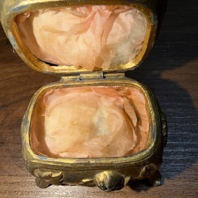 Art Nouveau Small 2.25” Casket Jewelry Ring Box Antique Flowers Gold - Thumbnail 4