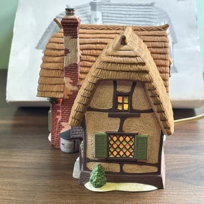 DEPT 56 Dickens' Village Series COBB COTTAGE w/Box and light 5824-6 - Thumbnail 4