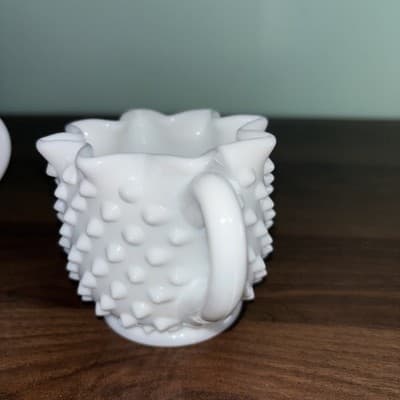 Fenton Hobnail Milk Glass Crimped Star Shape Creamer & Sugar Bowl Mid Century - Thumbnail 7