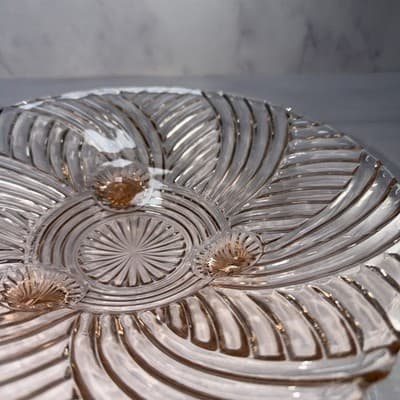 Anchor Hocking Prismatic Pink Glass Swirled Ridges: 3 Toed Footed Bowl 9 3/4" - Thumbnail 8