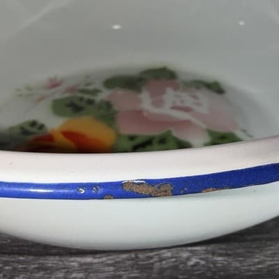 Vintage Butterfly Brand Enamelware Rinse Bowl Floral Designs Blue Pink Orange - Thumbnail 9