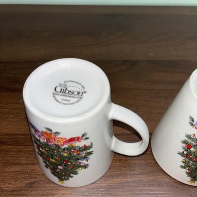 Gibson NOEL MORNING Coffee Cup/Mug Christmas Tree and Holly Vintage Set Of 2 - Thumbnail 9
