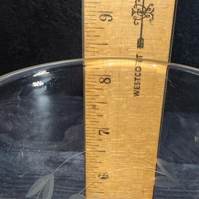 Vintage Etched Delicate Glass grape on vine pouring pitcher 8.5" X5" handle - Thumbnail 12