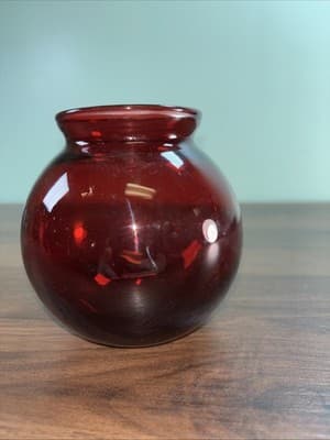 Vintage Anchor Hocking Ruby Red Glass Ivy Ball Vall Rose Bowl - Thumbnail 3