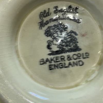 Baker & Co. "Old English" Hand Painted 1920’s Gravy Boat With Attached Tray - Thumbnail 17