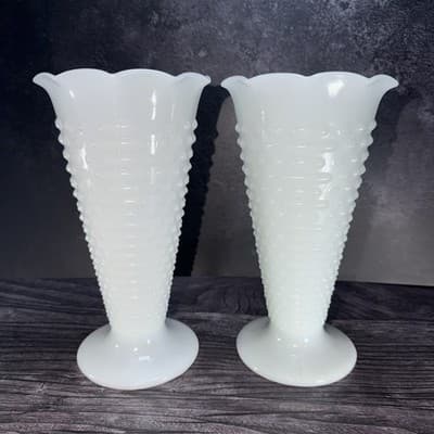 2 Vintage Anchor Hocking White Milk Glass Vases Hobnail Bars Trumpet 9 1/2" - Thumbnail 9