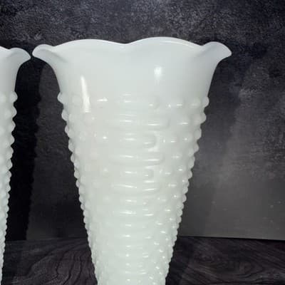 2 Vintage Anchor Hocking White Milk Glass Vases Hobnail Bars Trumpet 9 1/2" - Thumbnail 2