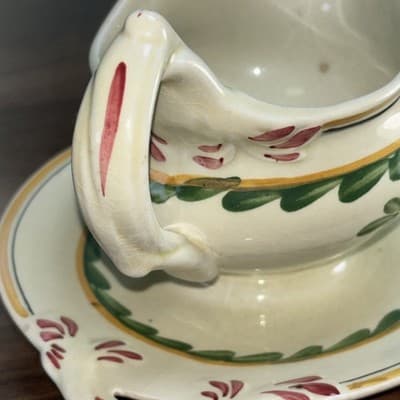 Baker & Co. "Old English" Hand Painted 1920’s Gravy Boat With Attached Tray - Thumbnail 11