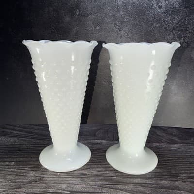 2 Vintage Anchor Hocking White Milk Glass Vases Hobnail Bars Trumpet 9 1/2" - Thumbnail 10