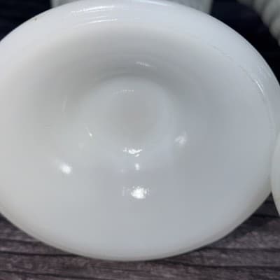 2 Vintage Anchor Hocking White Milk Glass Vases Hobnail Bars Trumpet 9 1/2" - Thumbnail 14