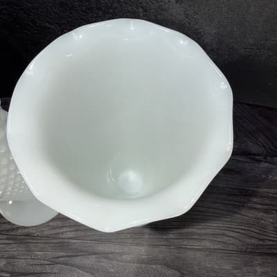 2 Vintage Anchor Hocking White Milk Glass Vases Hobnail Bars Trumpet 9 1/2" - Thumbnail 4