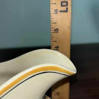 Baker & Co. "Old English" Hand Painted 1920’s Gravy Boat With Attached Tray - Thumbnail 21