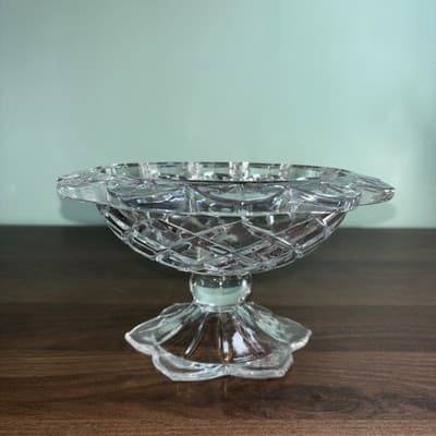 Vintage Polonia 24% Lead Crystal Candy Dish Rings Clear Scalloped Edge Pedestal - Thumbnail 2