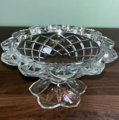Vintage Polonia 24% Lead Crystal Candy Dish Rings Clear Scalloped Edge Pedestal