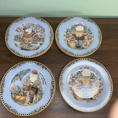Set Of 8 Sakura 1998 Debbie Mumm Woodland Santa 8" Salad Dessert Salad Plates