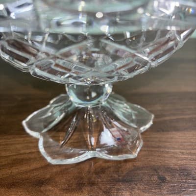 Vintage Polonia 24% Lead Crystal Candy Dish Rings Clear Scalloped Edge Pedestal - Thumbnail 7