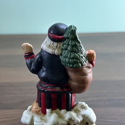 Vintage Santa's Of The Nations Poland 3.75" Figurine Santa Porcelain NO BOX - Thumbnail 5