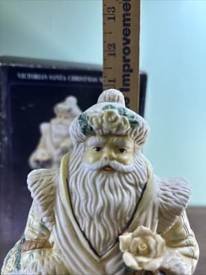 Victorian VTG Santa Claus Music Box Figurine Swan Roses Plays White Christmas - Thumbnail 7