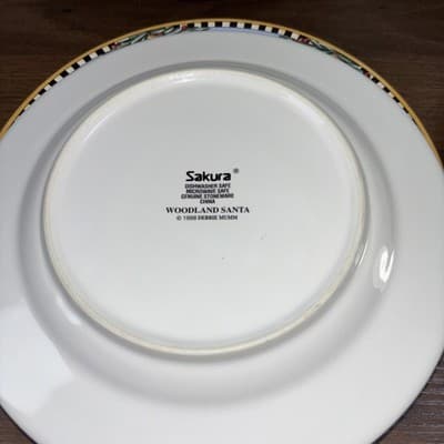 Set Of 8 Sakura 1998 Debbie Mumm Woodland Santa 8" Salad Dessert Salad Plates - Thumbnail 7