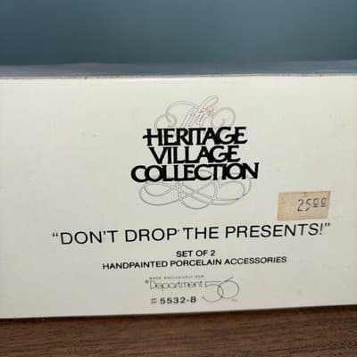 Department Dept 56 Heritage Village Collection Don't Drop the Presents Set of 2 - Thumbnail 13