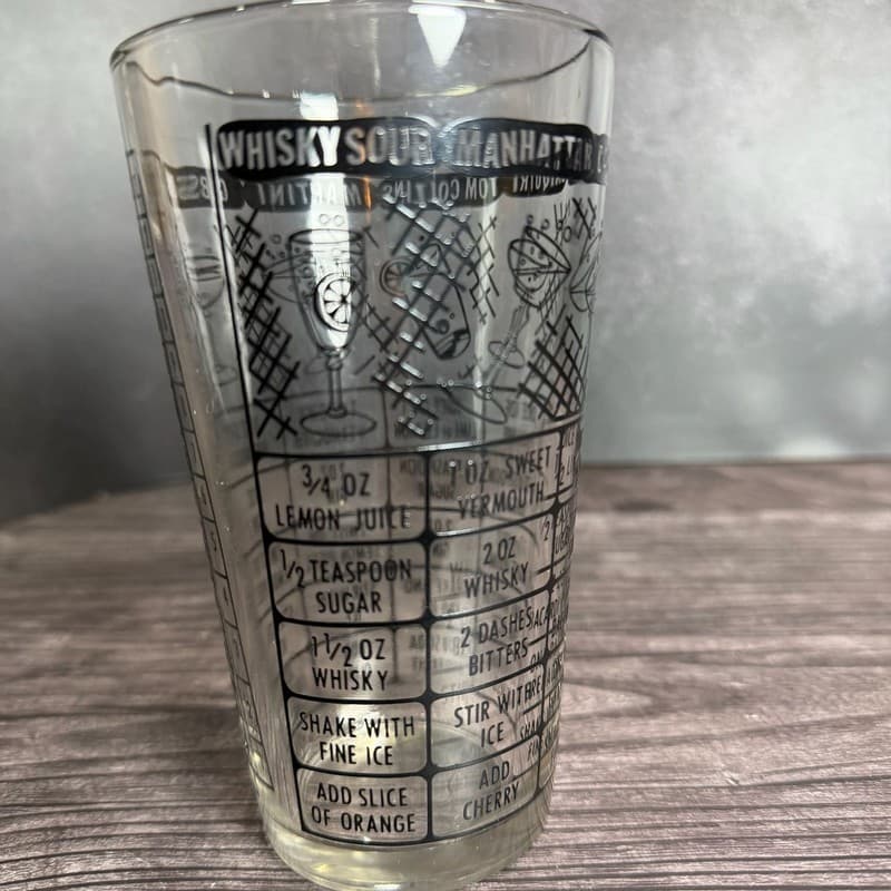 Vintage Mid-Century Federal Glass Cocktail Recipe Mixing Glass Black Graphics - Thumbnail 10