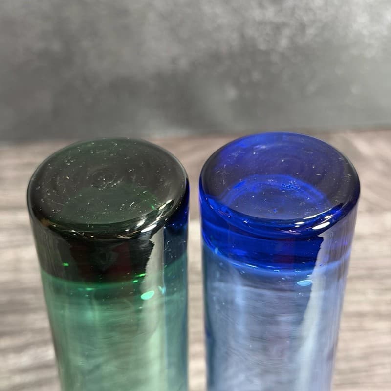 Vintage Libbey 7.5" Tall Cylinder Bud Vases - Emerald Green and Cobalt Blue Glas - Thumbnail 8