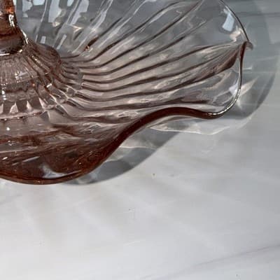 Vtge Pink Depression Glass Bon-Bon Dish Handle Center And Candy Dish - Thumbnail 5