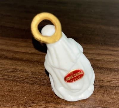 Vintage Bone China Miniature White Gold Halo Holy Family Figurines Nativity Set - Thumbnail 6