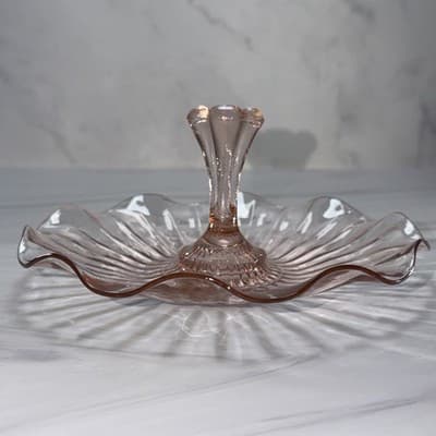 Vtge Pink Depression Glass Bon-Bon Dish Handle Center And Candy Dish - Thumbnail 8