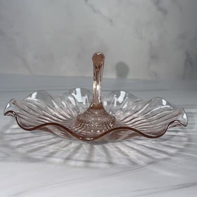 Vtge Pink Depression Glass Bon-Bon Dish Handle Center And Candy Dish - Thumbnail 9