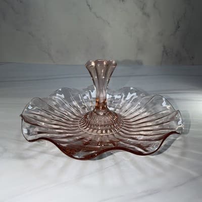 Vtge Pink Depression Glass Bon-Bon Dish Handle Center And Candy Dish - Thumbnail 2