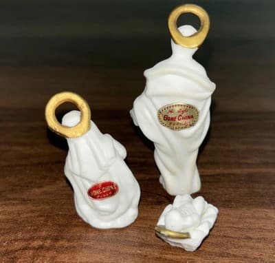 Vintage Bone China Miniature White Gold Halo Holy Family Figurines Nativity Set - Thumbnail 4