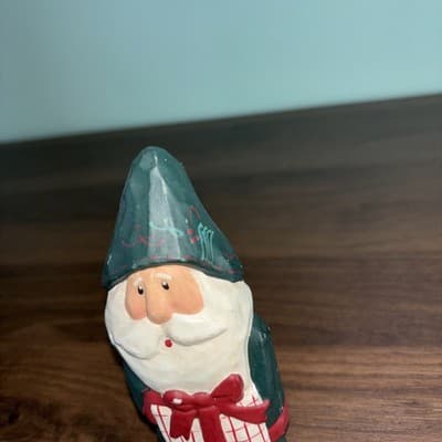 Eddie Walker Carved Wood Rustic Green Santa Claus Holding Present Folk Art 4.5�� - Thumbnail 6