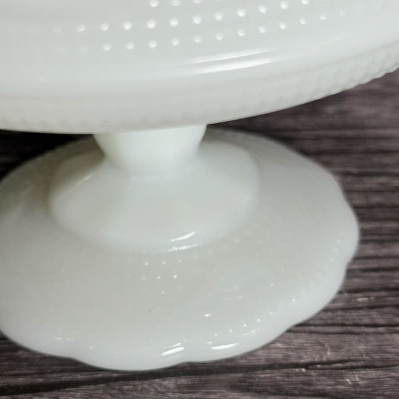 Vintage E.O. Brody Co. G-110 White Milk Glass Pedestal Bowl Compote - Thumbnail 4