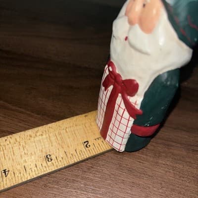 Eddie Walker Carved Wood Rustic Green Santa Claus Holding Present Folk Art 4.5�� - Thumbnail 10