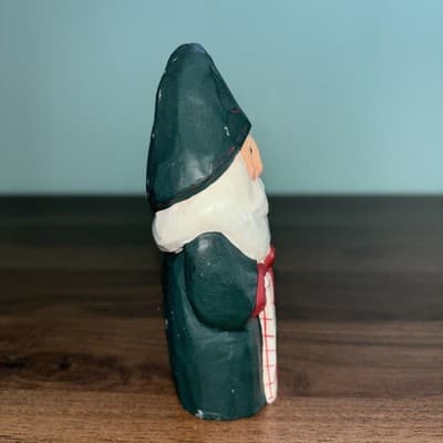Eddie Walker Carved Wood Rustic Green Santa Claus Holding Present Folk Art 4.5�� - Thumbnail 2