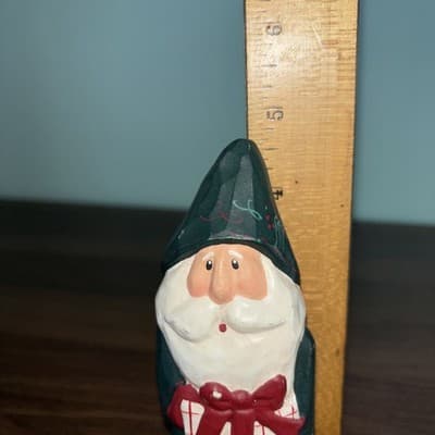 Eddie Walker Carved Wood Rustic Green Santa Claus Holding Present Folk Art 4.5�� - Thumbnail 8