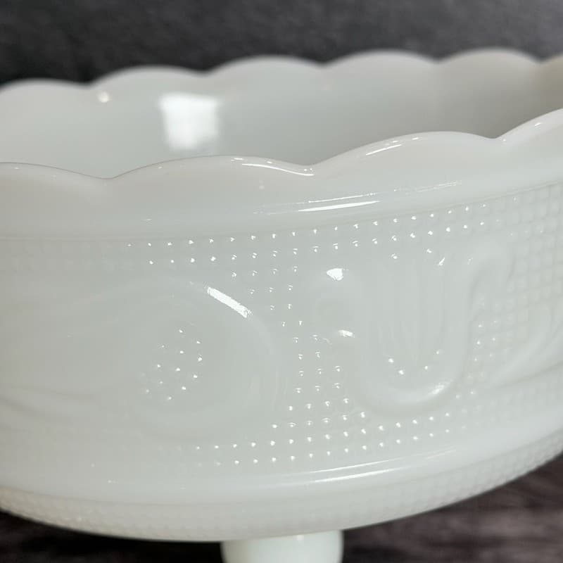Vintage E.O. Brody Co. G-110 White Milk Glass Pedestal Bowl Compote - Thumbnail 6