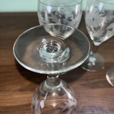 4 Vintage Cut Glass Wine Or Water Glasses Etched Flowers and Leaves 6.25” Tall - Thumbnail 10