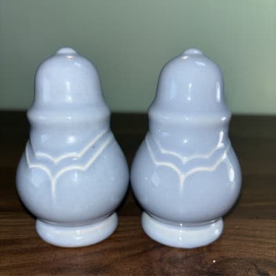 Vintage Pfaltzgraff USA “Bouquet Gazebo” Blue Salt & Pepper Shakers - Thumbnail 5