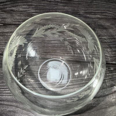 Etched Leaves And Flowers On Round Glass Crystal Flower Vase Rose Bowl Vintage - Thumbnail 8