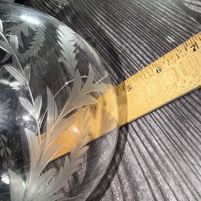 Etched Leaves And Flowers On Round Glass Crystal Flower Vase Rose Bowl Vintage - Thumbnail 10