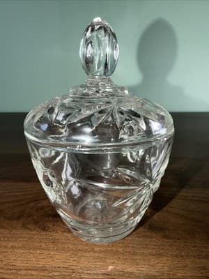 Vintage Anchor Hocking Clear Prescut Glass Star of David Sugar Bowl w/ Lid - Thumbnail 5