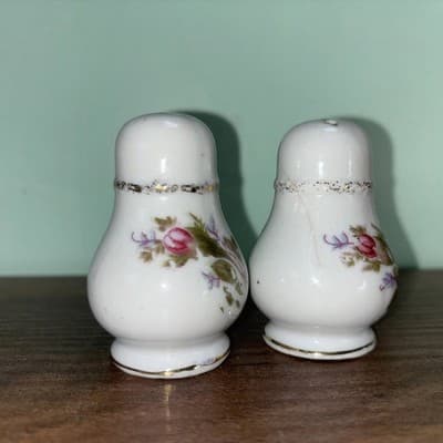 Vtg Pompadour Rose - Japan - Salt & Pepper Shaker White Gold And Pink - Thumbnail 4